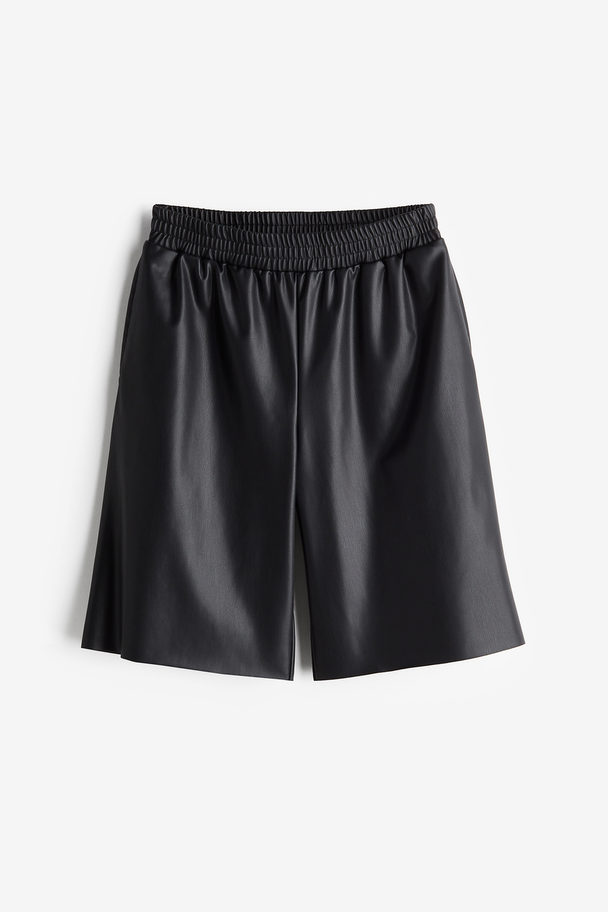 H&M Bermuda Met Coating Zwart