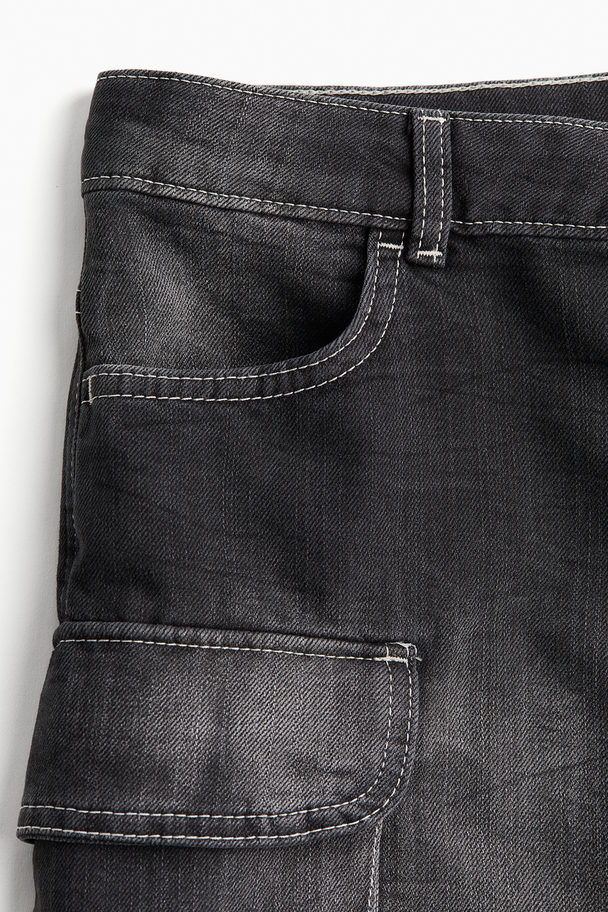 H&M Regular Denim Cargo Shorts Black