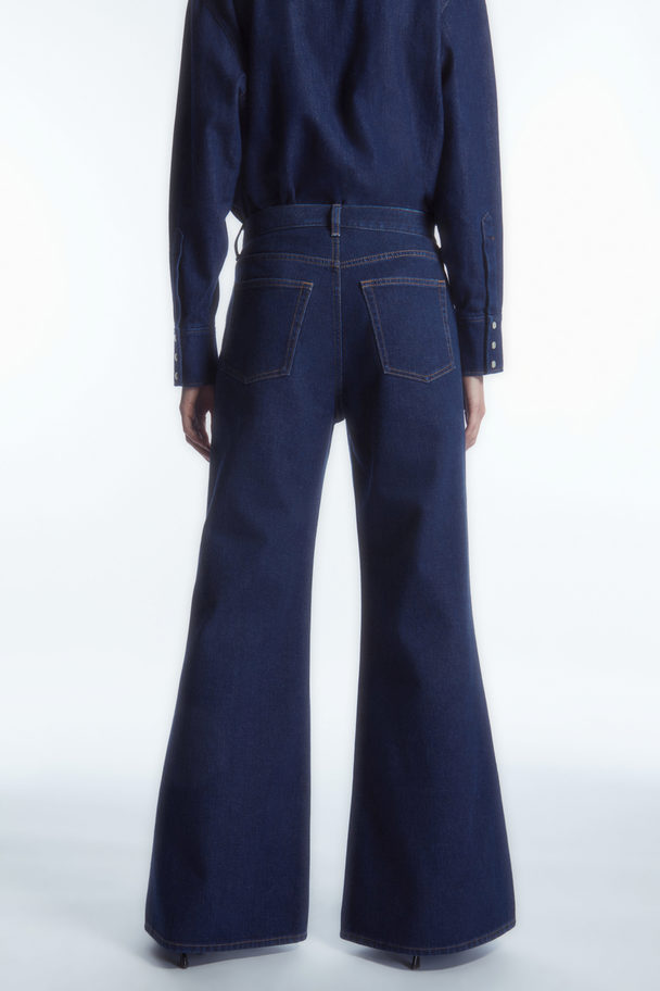 COS Ray Jeans - Flared Dark Blue