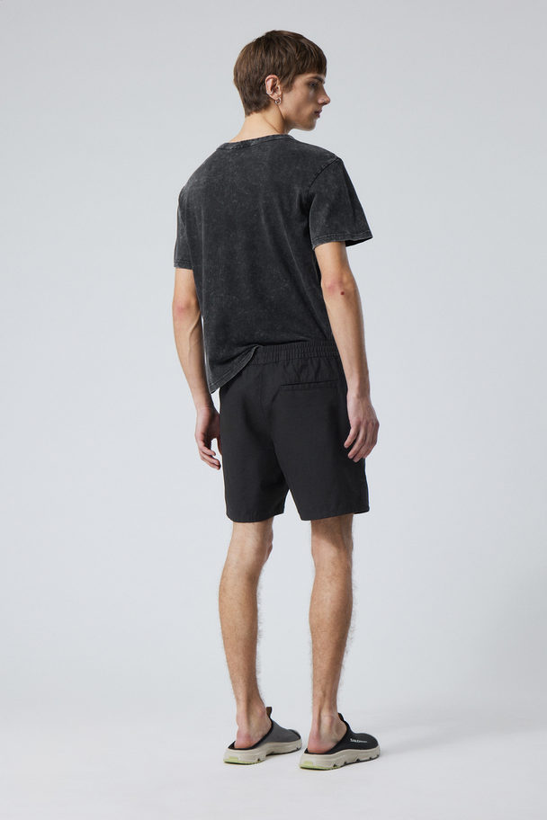 Weekday Shorts in normaler Passform Olsen Schwarz