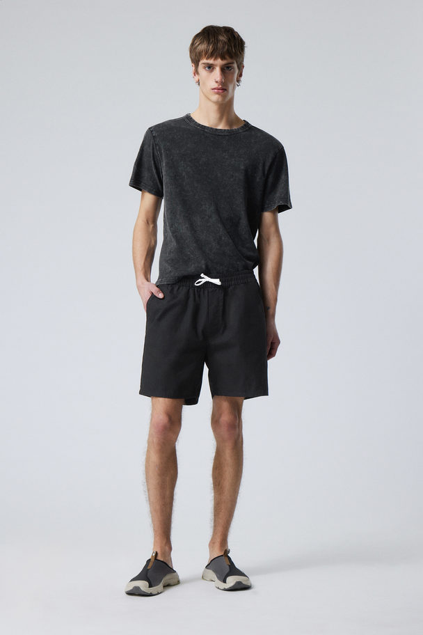 Weekday Shorts in normaler Passform Olsen Schwarz