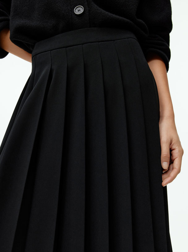 ARKET Pleated Midi Skirt Black