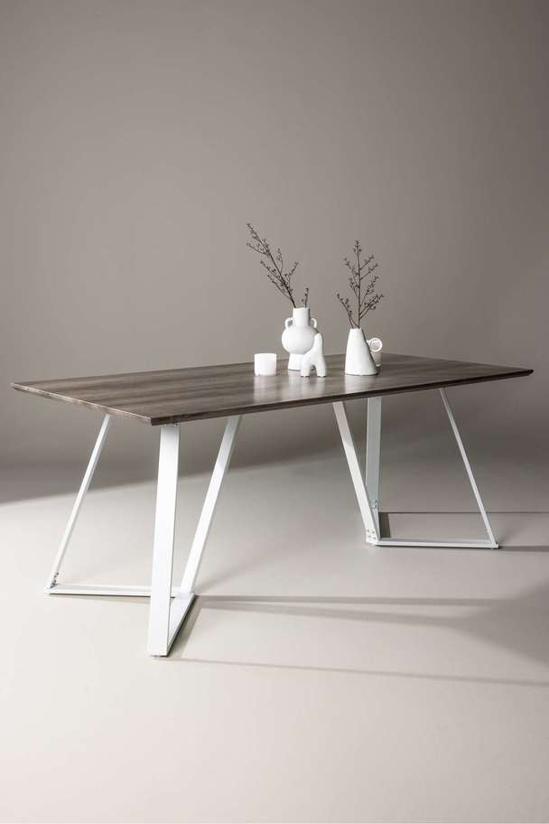 Venture Home Marina Dining Table