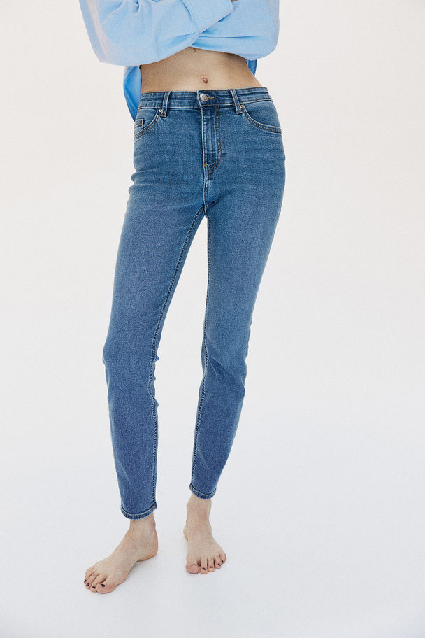 H&M Skinny Regular Jeans Denimblau