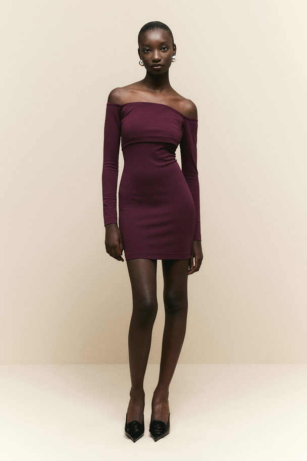 H&M Off Shoulder-klänning Vinröd