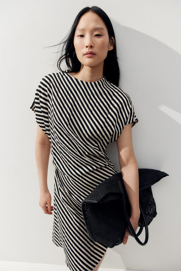 H&M Tapered-waist Dress Cream/black Striped