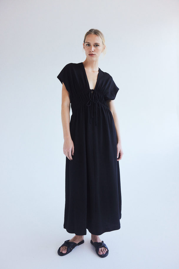 H&M Tie-detail Dress Black