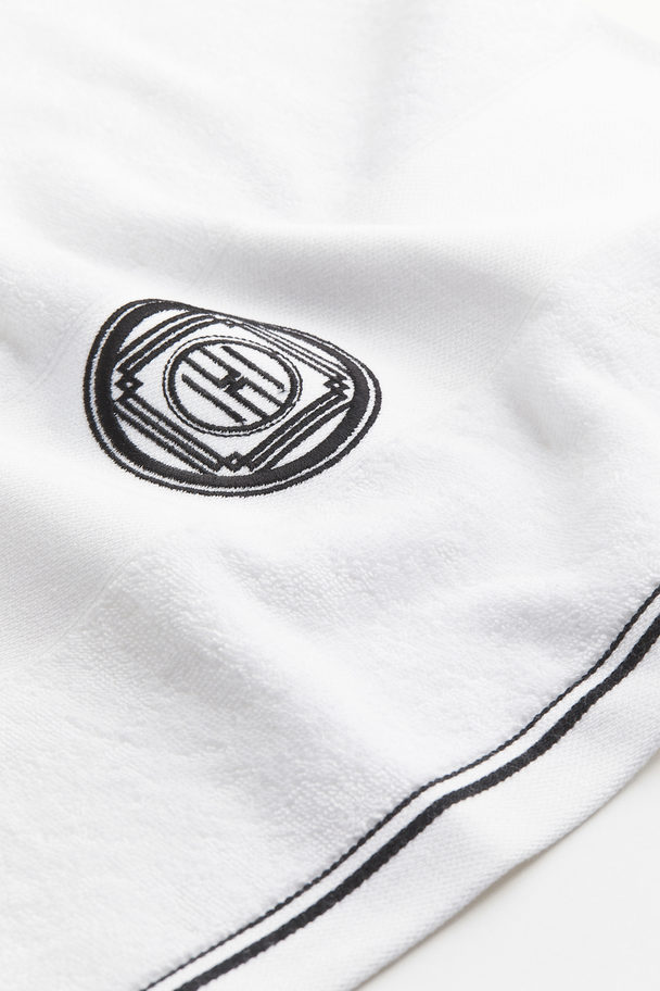 H&M HOME Classic Emblem Bath Sheet White/black