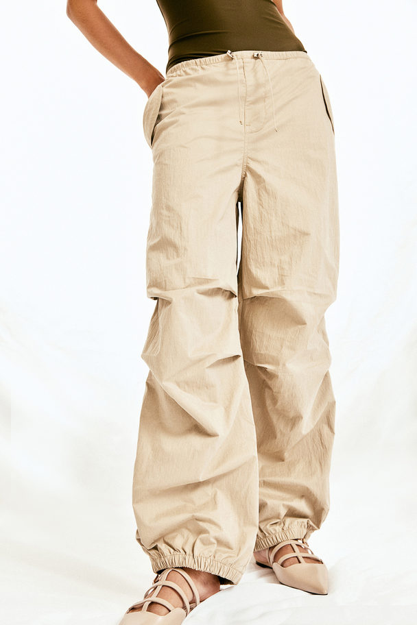 H&M Fallschirmhose Khakibeige