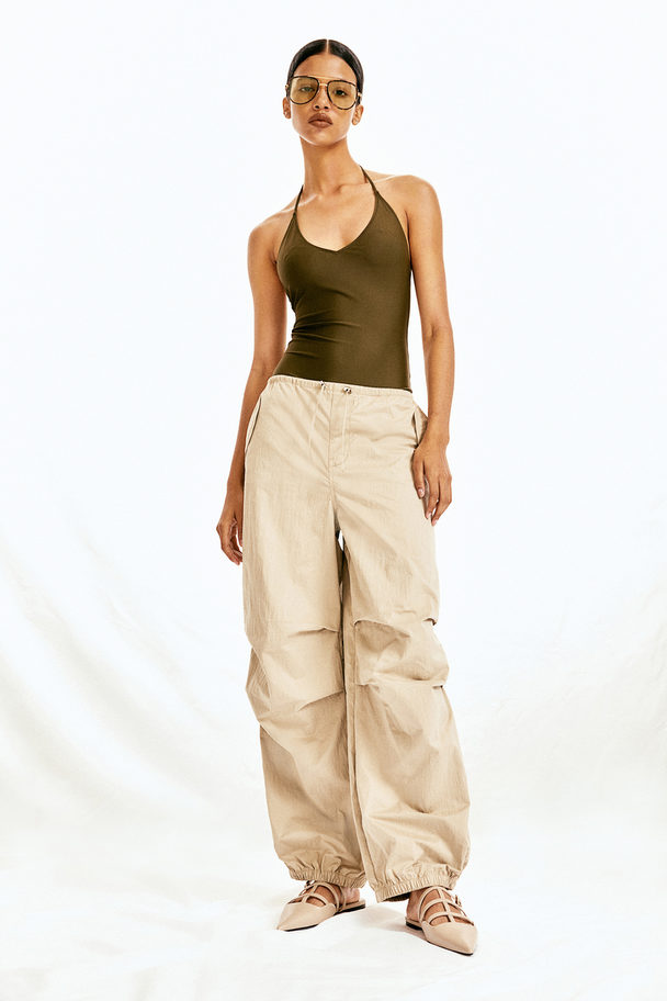 H&M Fallschirmhose Khakibeige