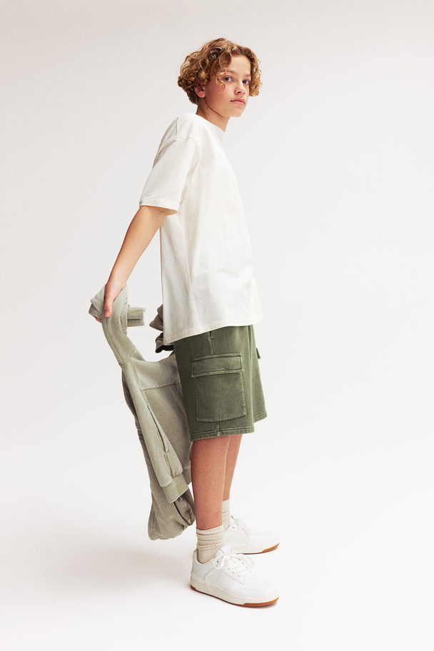 H&M Washed-look Cargo Sweatshorts Khaki Green