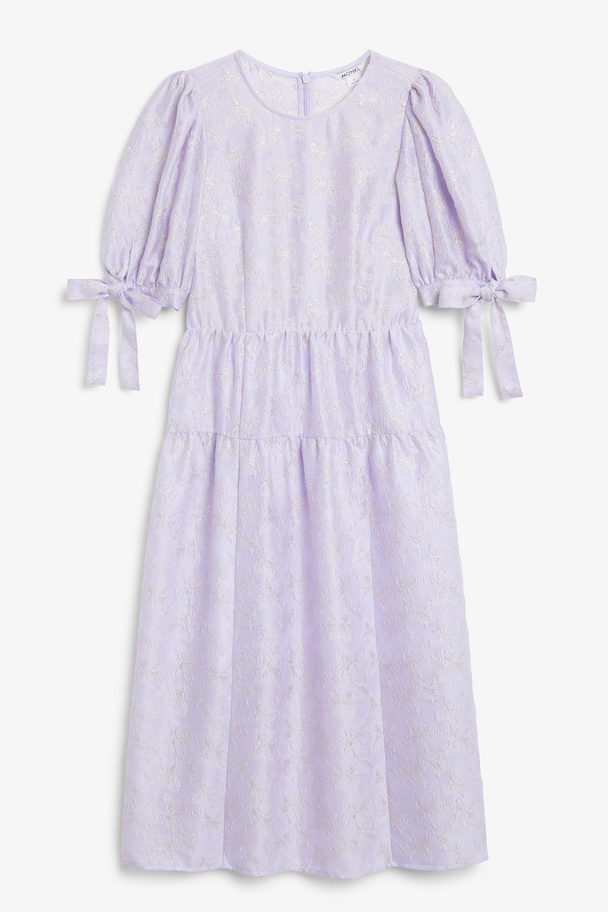 Monki Lilla Midi-kjole I Blomstret Jacquard Pastel-lilla