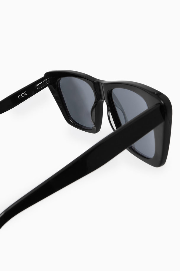 COS Oversized Cat-eye Sunglasses Black