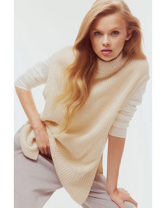 Rib-knit Sweater Vest Cream