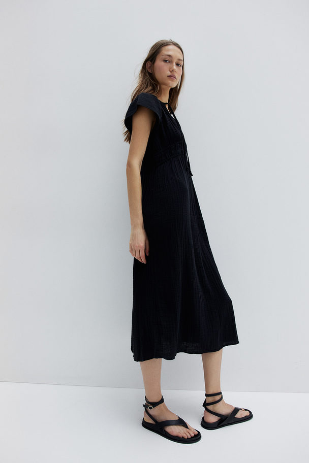 H&M Tie-detail Muslin Dress Black