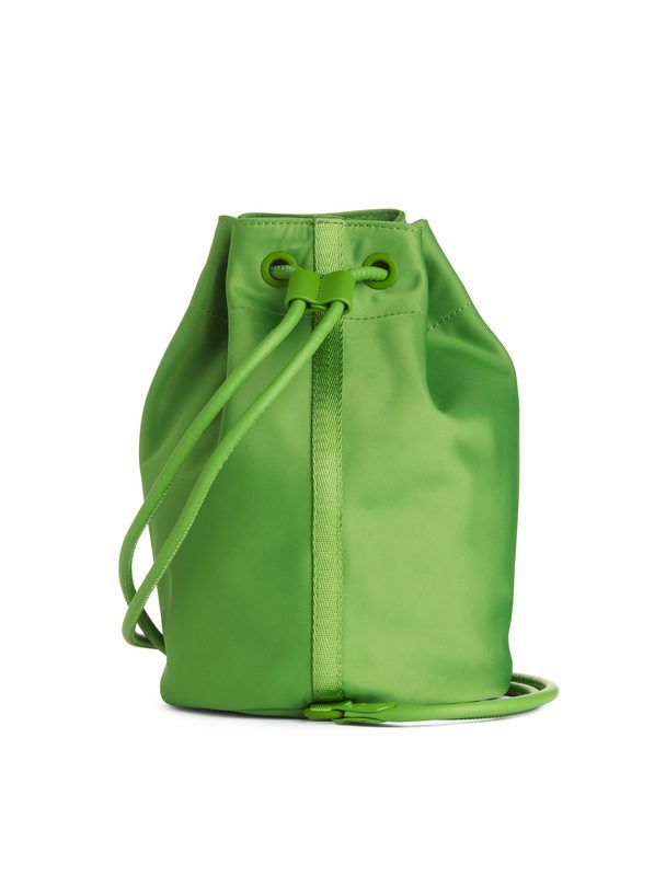 ARKET Nylon Mini-bucketbag Groen