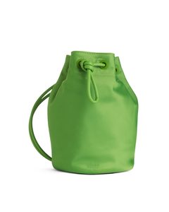 Bucketväska I Nylon Grön
