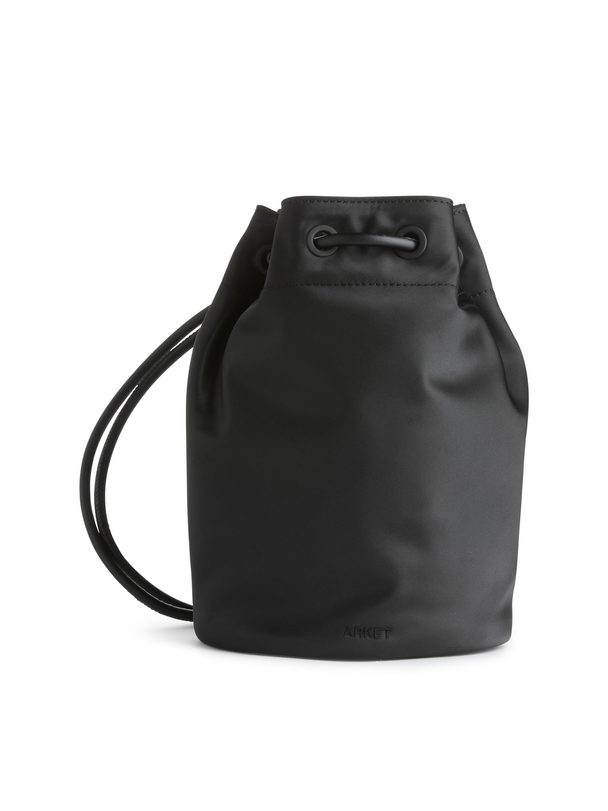 ARKET Nylon Mini-bucketbag Zwart