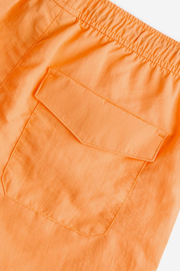 H&M Nylonshorts in Regular Fit Orange