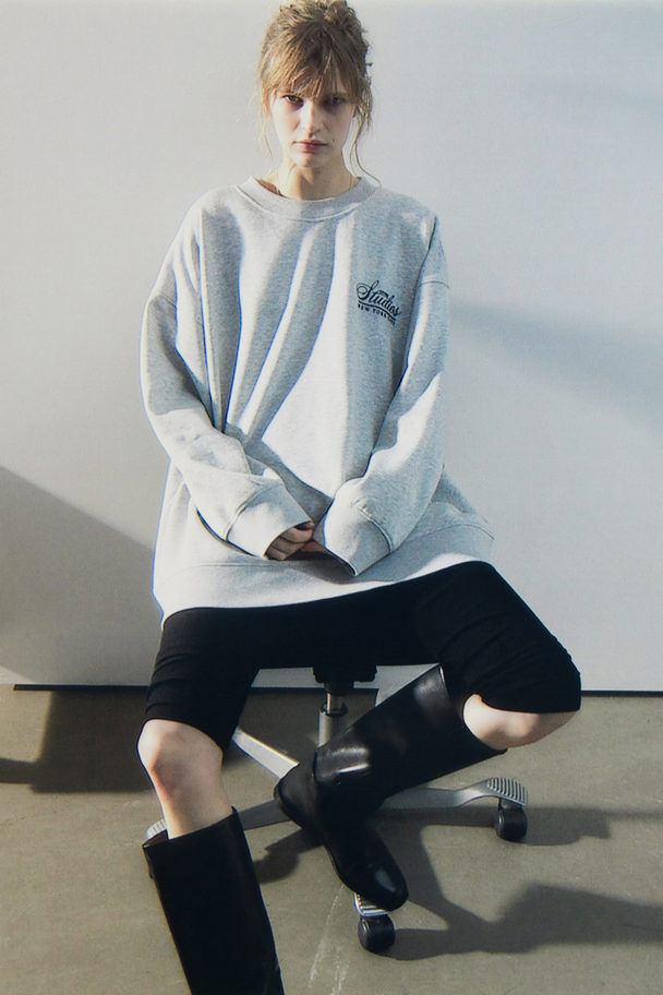H&M Printed Sweatshirt Light Grey Marl/sport Studios