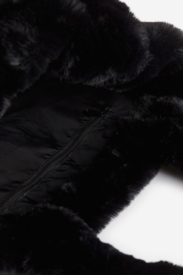 H&M Fluffy Shoulder Bag Black