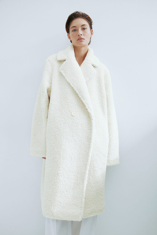 H&M Mantel aus Teddyfleece Weiß