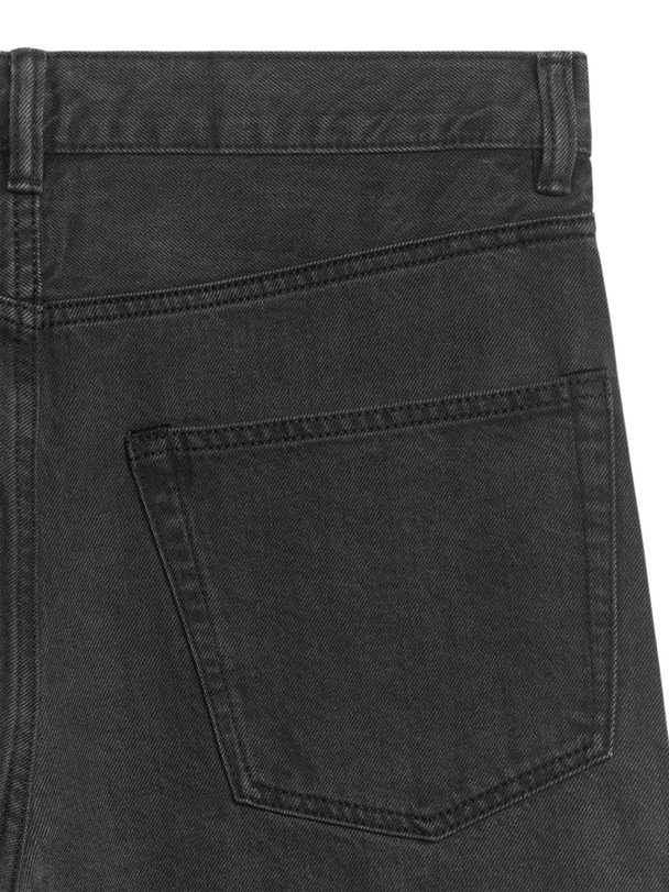 ARKET Coast Relaxed Tapered Jeans Washed Black