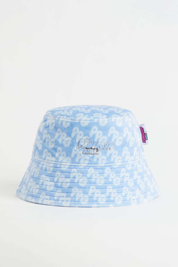 H&M Bucket Hat aus Velours Hellblau/The Powerpuff Girls