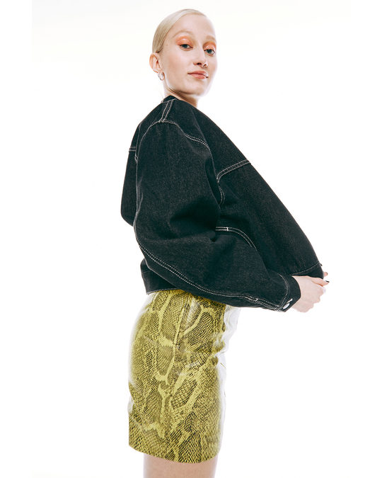 H&M Mini Skirt Light Green/snakeskin Pattern