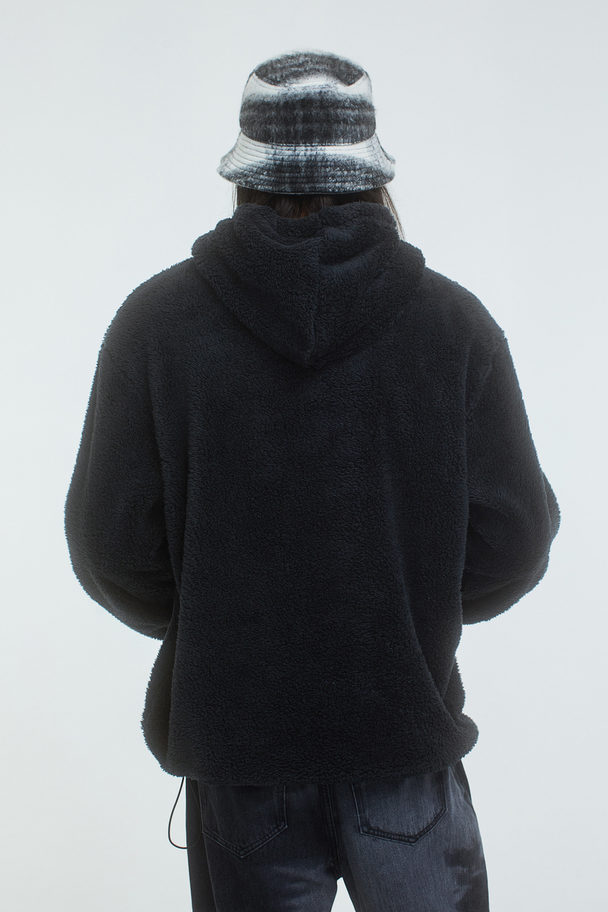 H&M Relaxed Fit Pile Hoodie Black