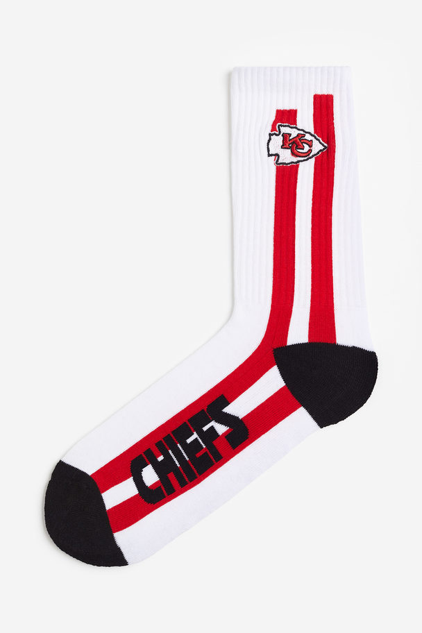 H&M Socken mit Motiv Rot/NFL