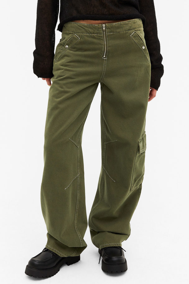 Monki Low Waist Cargo Jeans Khaki Green