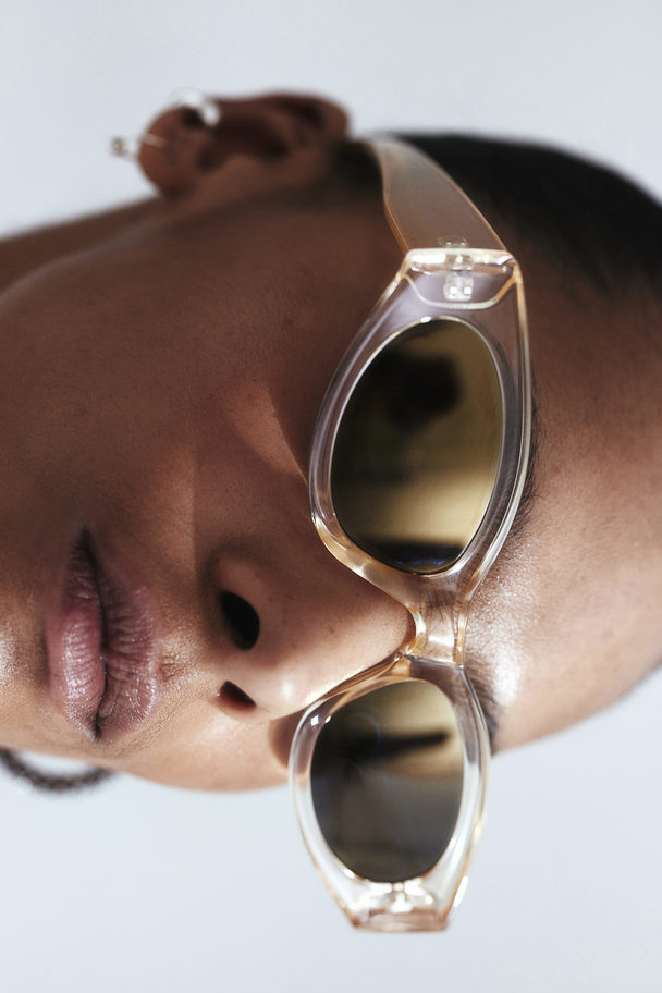 H&M Ovala Solglasögon Transparent/ljusbeige