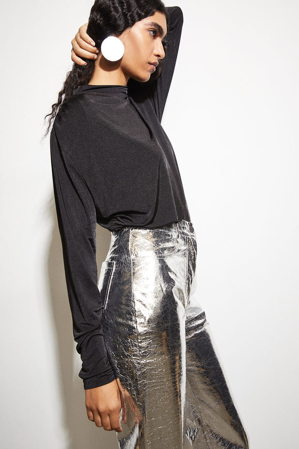 AMY LYNN Silver Textured Lupe Trouser Silver