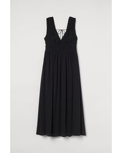Kleid mit V-Ausschnitt Schwarz