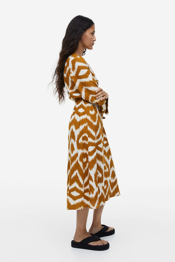 H&M Kleid aus einer Leinenmischung mit Bindebändern Senfgelb/Gemustert