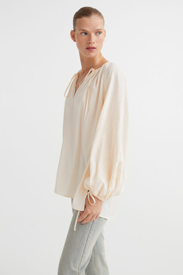 H&M Embroidered Balloon-sleeved Blouse Light Beige