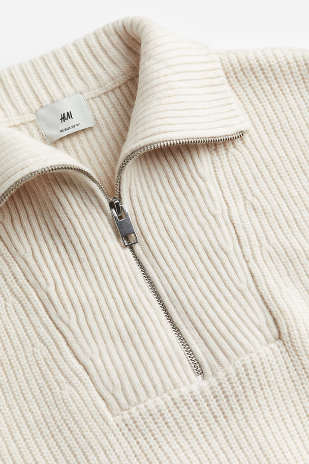 H&M Pullover mit kurzem Zipper in Regular Fit Hellbeige