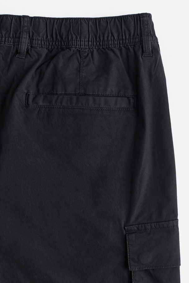H&M Regular Fit Cargo Trousers Black