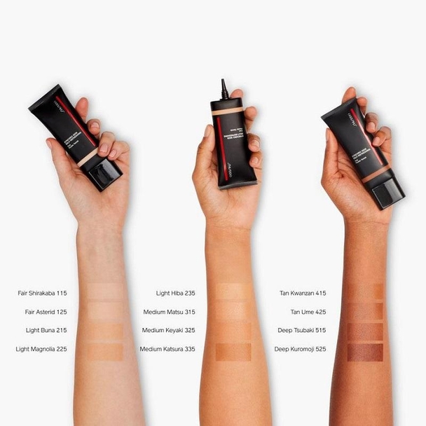 SHISEIDO Shiseido Synchro Skin Self-refreshing Tint Foundation 215 Light Buna 30ml