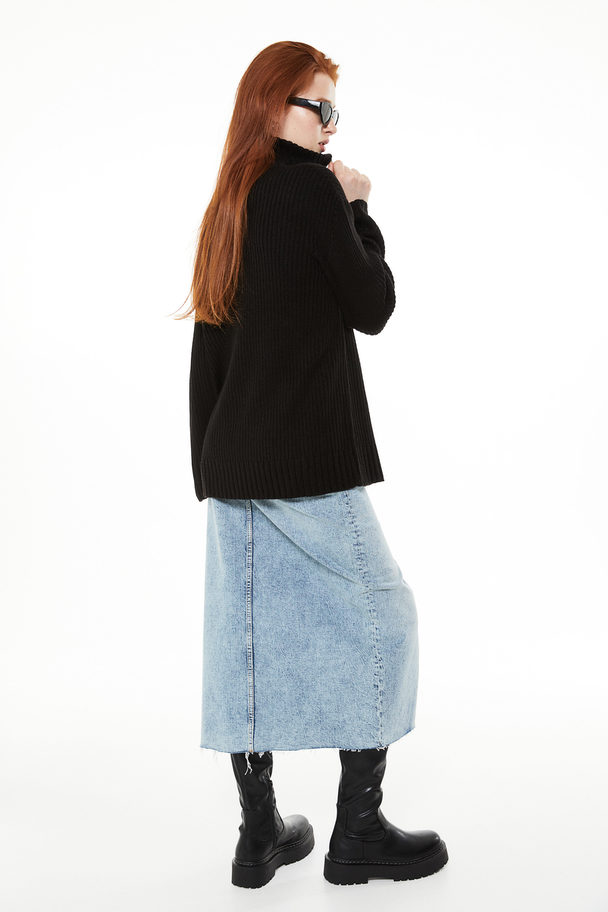 H&M Oversized Pullover mit kurzem Reißverschluss Schwarz