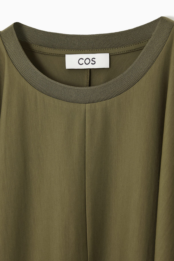 COS T-shirtklänning Med Fladdermusärm Khakigrön