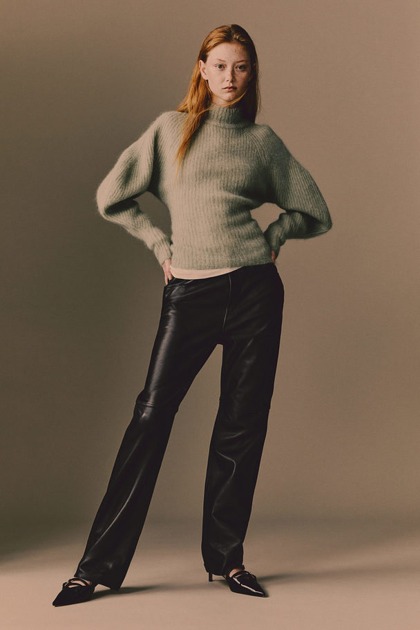 H&M Gerippter Pullover aus Mohairmix Graugrün