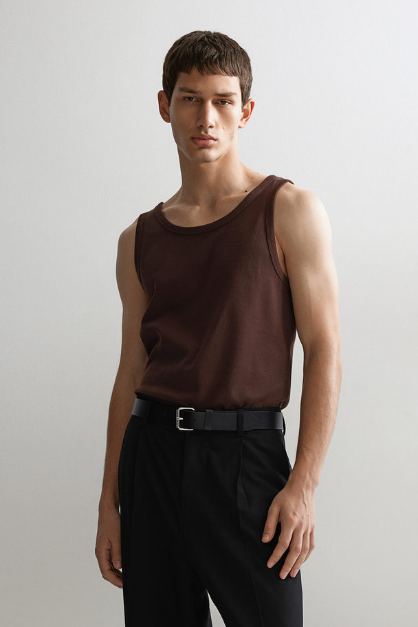 H&M Geripptes Tanktop in Slim Fit Braun