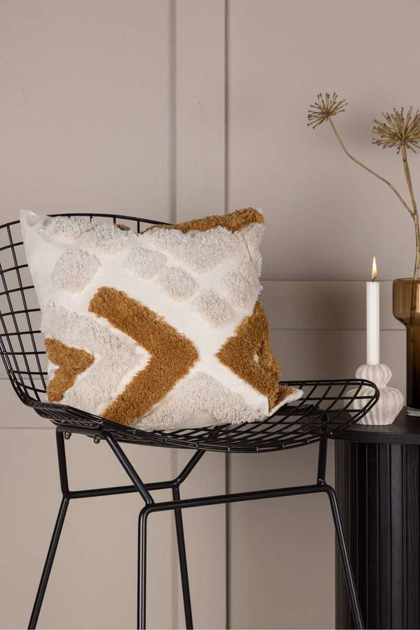 Venture Home Ada Cushion Cover