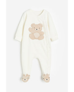 Schlafanzug aus Velours mit Füßchen Naturweiß/Bären