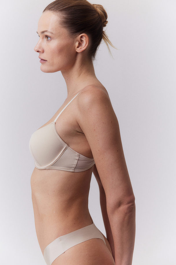 H&M Demi-Push-up-BH aus Mesh Hellbeige