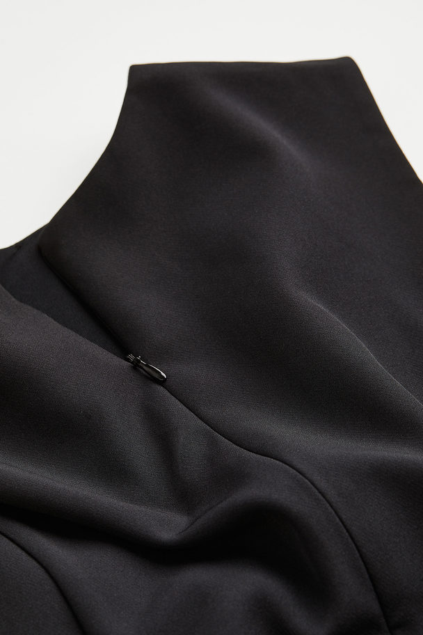 H&M Fitted Sleeveless Dress Black