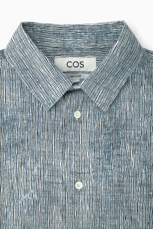 COS Skjorta Med Abstrakt Mönster Blå/vit-mönstrad
