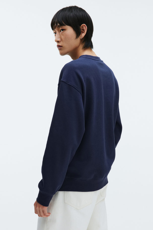 H&M Loose Fit Sweatshirt Navy Blue/snoopy